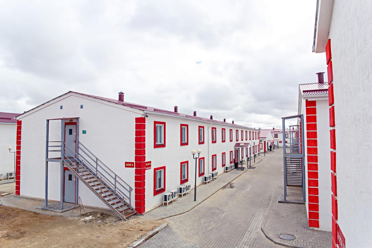 New Tengiz Camp Buitenkant foto